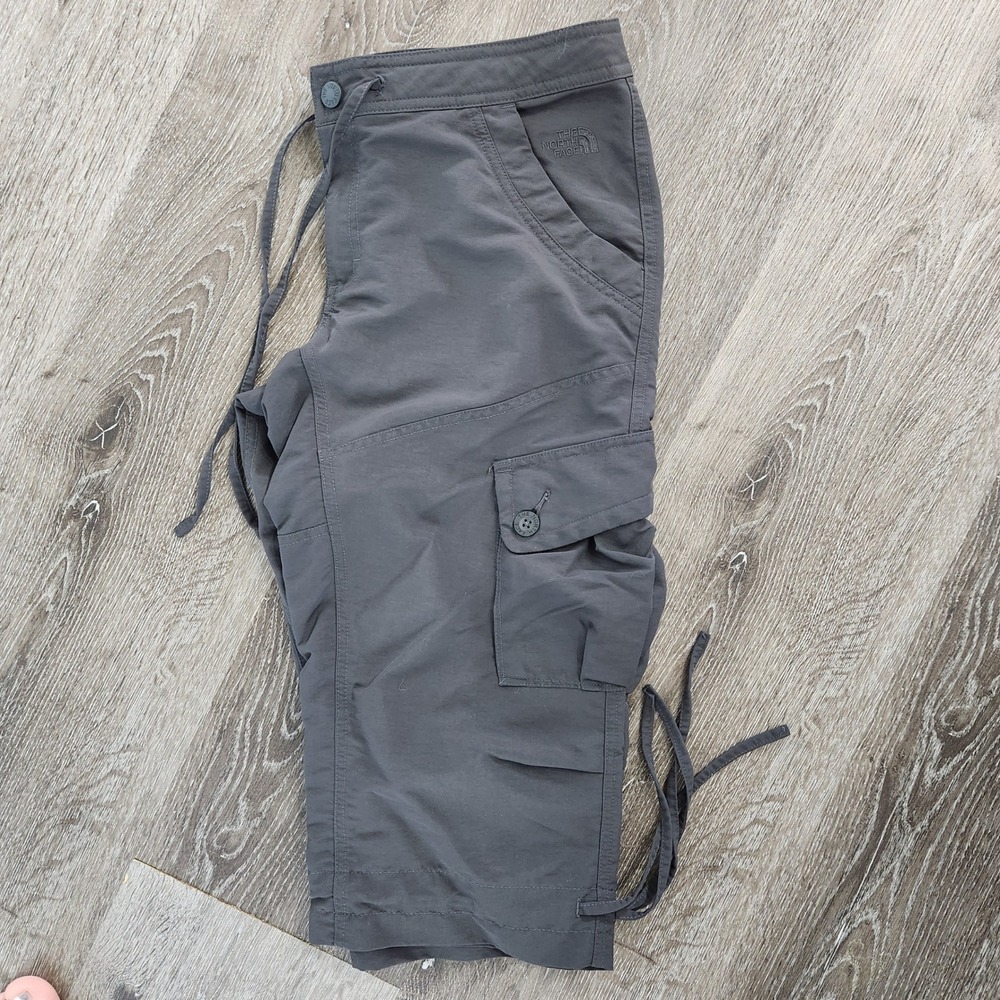 The North Face Womens Grey Cargo Hiking Capri Pants Drawstring Size 10